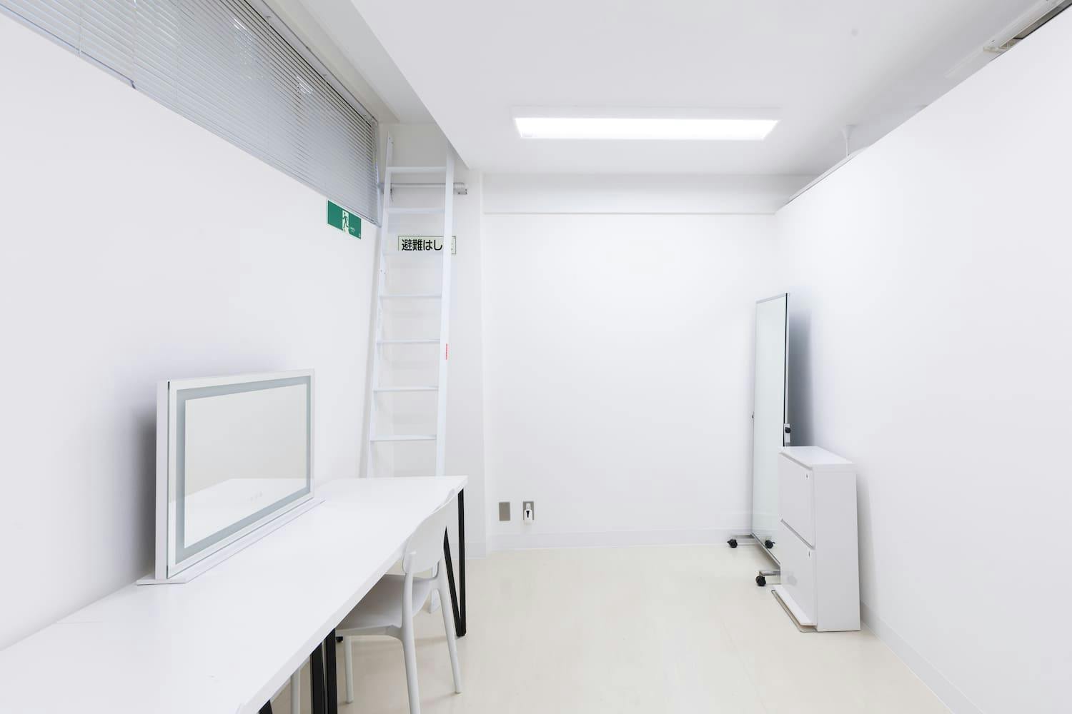 【北参道駅6分】人気の原宿エリアにある路面店スペース/バックヤード・フィッティングスペースも完備