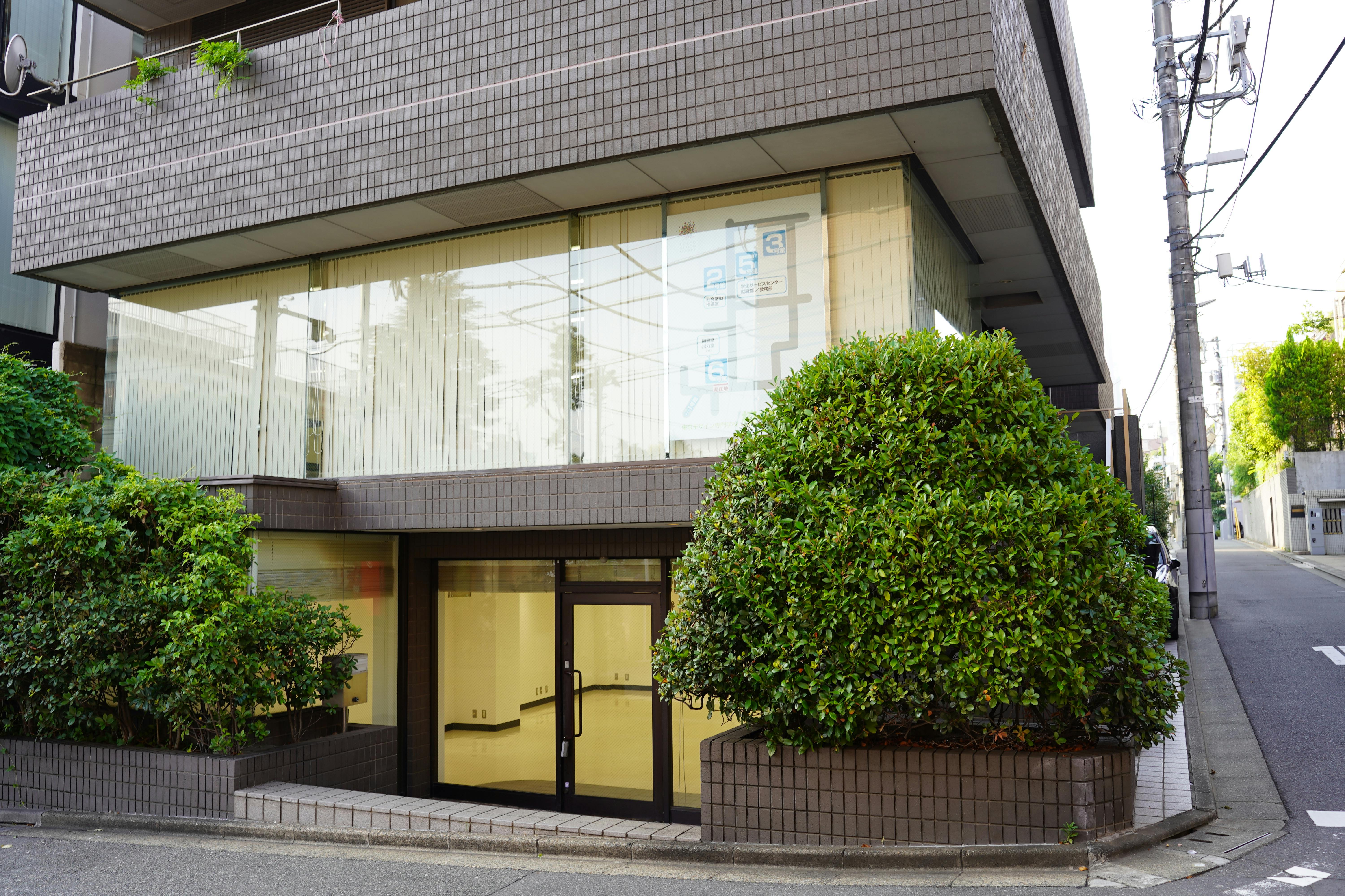 【北参道駅6分】人気の原宿エリアにある路面店スペース/バックヤード・フィッティングスペースも完備