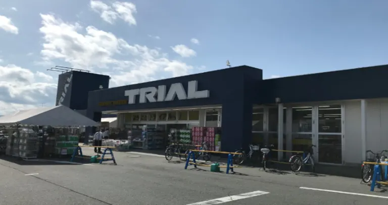 【スーパーセンタートライアル宝来店】キッチンカー(調理営業)出店限定/屋外スペース