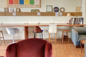 【学芸大学駅5分】物販や撮影に適したビル1棟に3種のロケーションのあるイベントスペース(1Fカフェスペース)