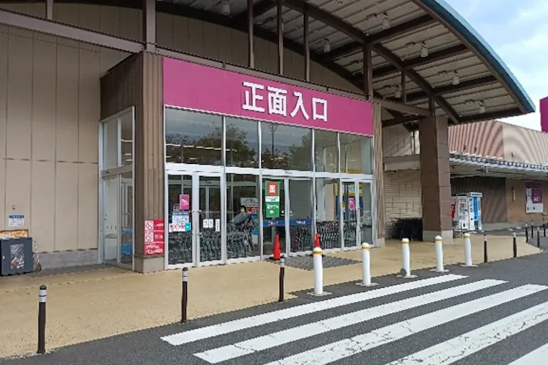 【イオンスーパーセンター一関店】食品入口前 キッチンカー出店に最適なスーパー店外催事イベントスペースの画像3