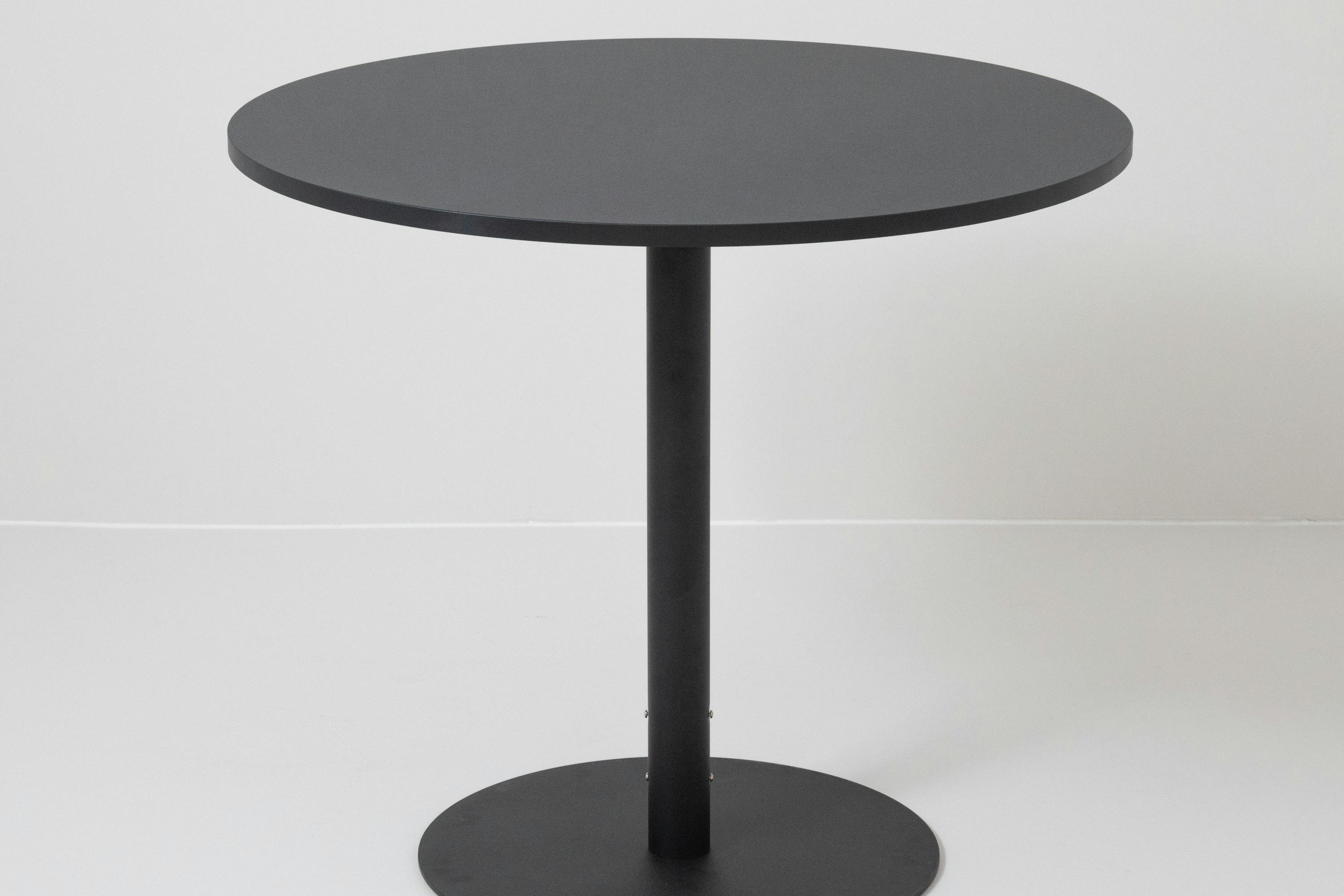 【北参道駅10分】展示会や撮影、レセプションパーティー等に最適なグレーと黒のシックな空間が特徴的なスペース