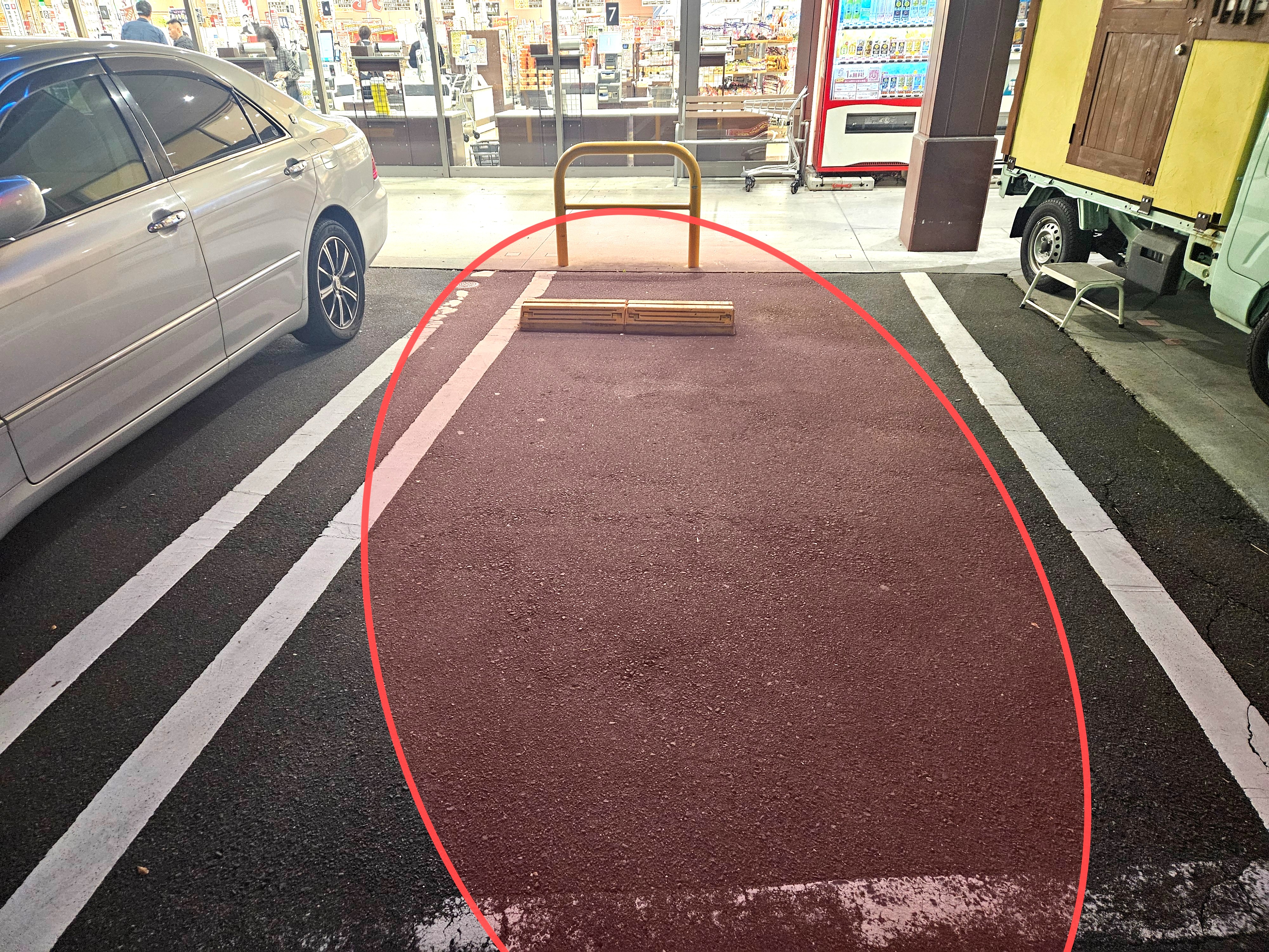 【ウジエスーパー利府店】食物販や物販に利用可能な駐車場スペース