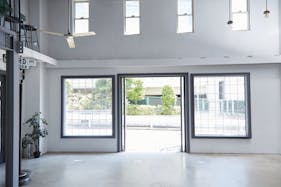 【目黒駅2分】展示会や撮影に適したガレージスタイルのイベントスペース