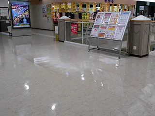 【イオンモール三光】東①ブリッジ