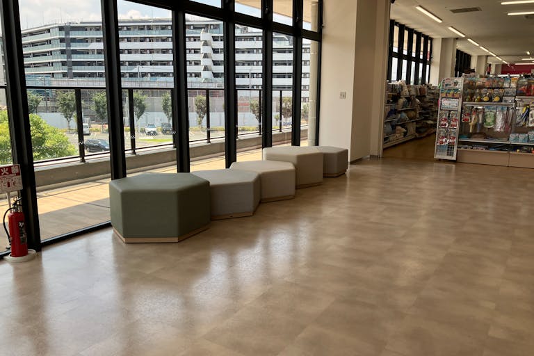 【SOCOLA所沢】2階ダイソー前 物販、食物販のポップアップストアや販促プロモーションに最適な催事イベントスペースの画像2