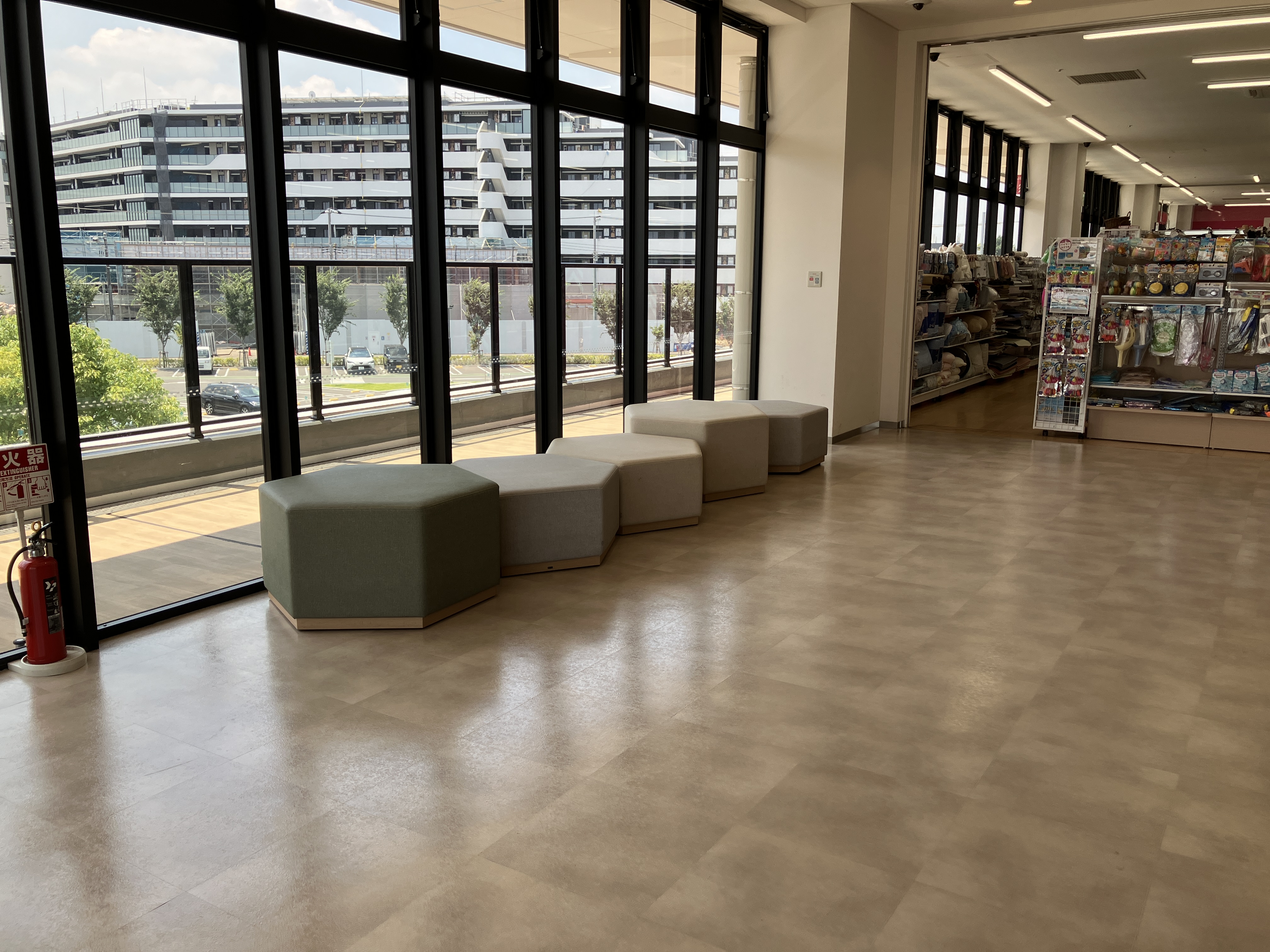 【SOCOLA所沢】2階ダイソー前 物販、食物販のポップアップストアや販促プロモーションに最適な催事イベントスペース