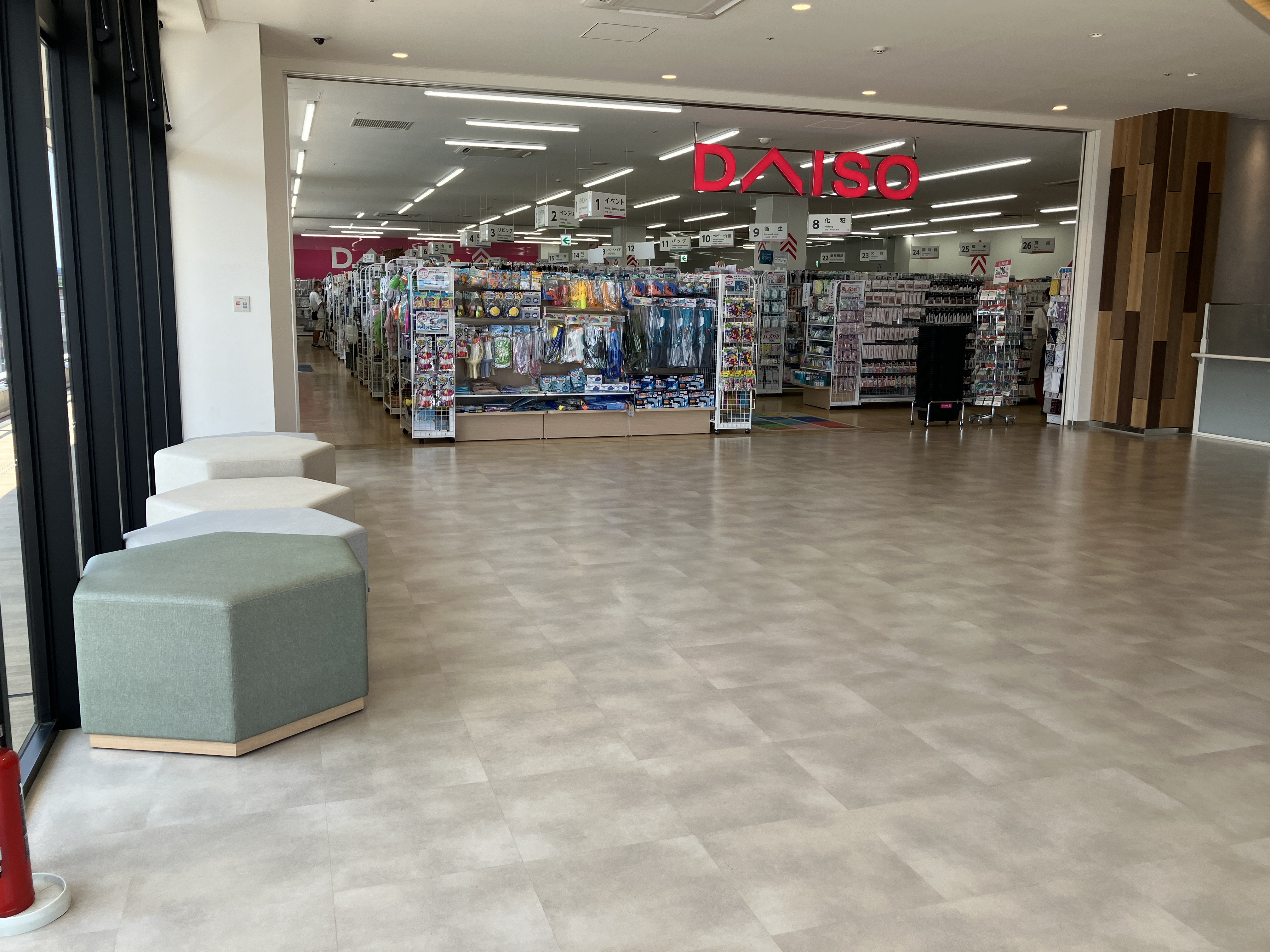 【SOCOLA所沢】2階ダイソー前 物販、食物販のポップアップストアや販促プロモーションに最適な催事イベントスペース