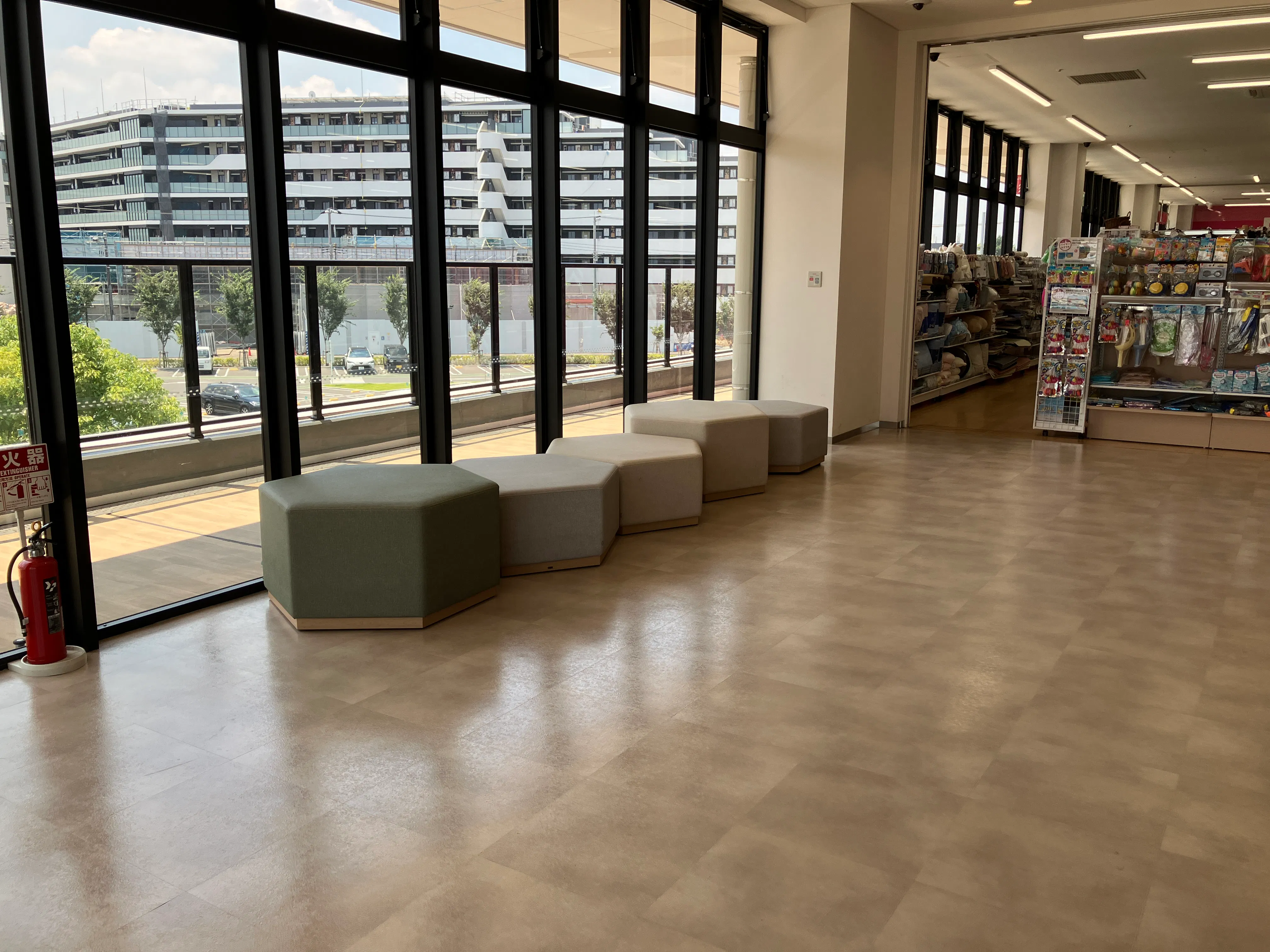 【SOCOLA所沢】2階ダイソー前 物販、食物販のポップアップストアや販促プロモーションに最適な催事イベントスペース