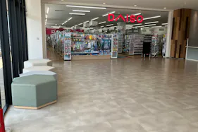 【SOCOLA所沢】2階ダイソー前 物販、食物販のポップアップストアや販促プロモーションに最適な催事イベントスペース