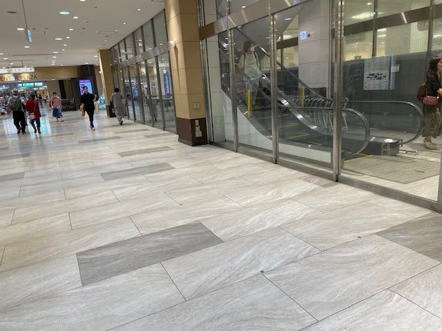 【イオンモール北大路】1F・北モール②(南側)