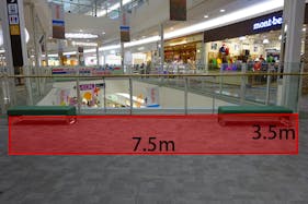 【イオンモール神戸北】2F くすのきブリッジ(モンベル前)※ベンチ有