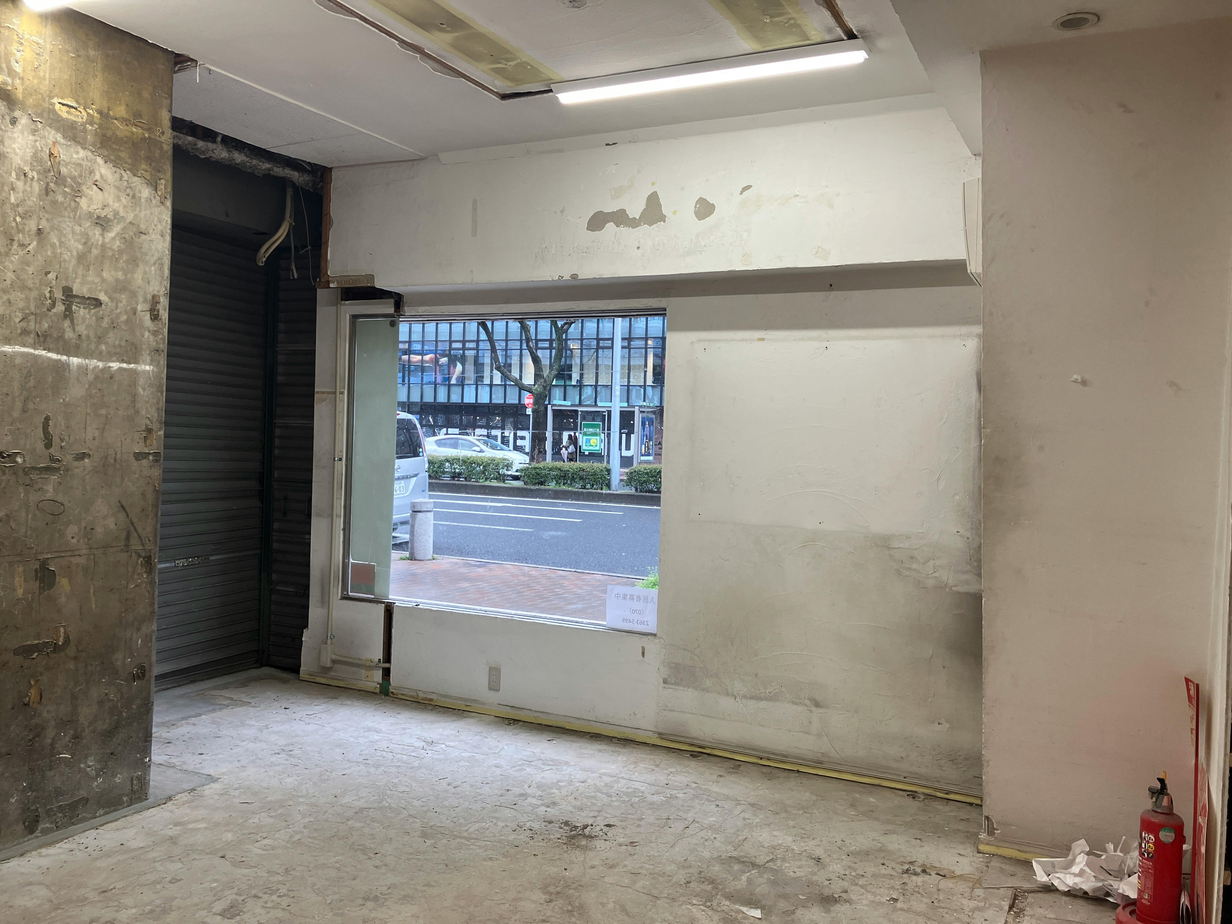 【三宮高架商店街 ピアザkobe 海側No.67】ポップアップストアや販売促進イベントに最適な高架下商店街内のイベントスペース