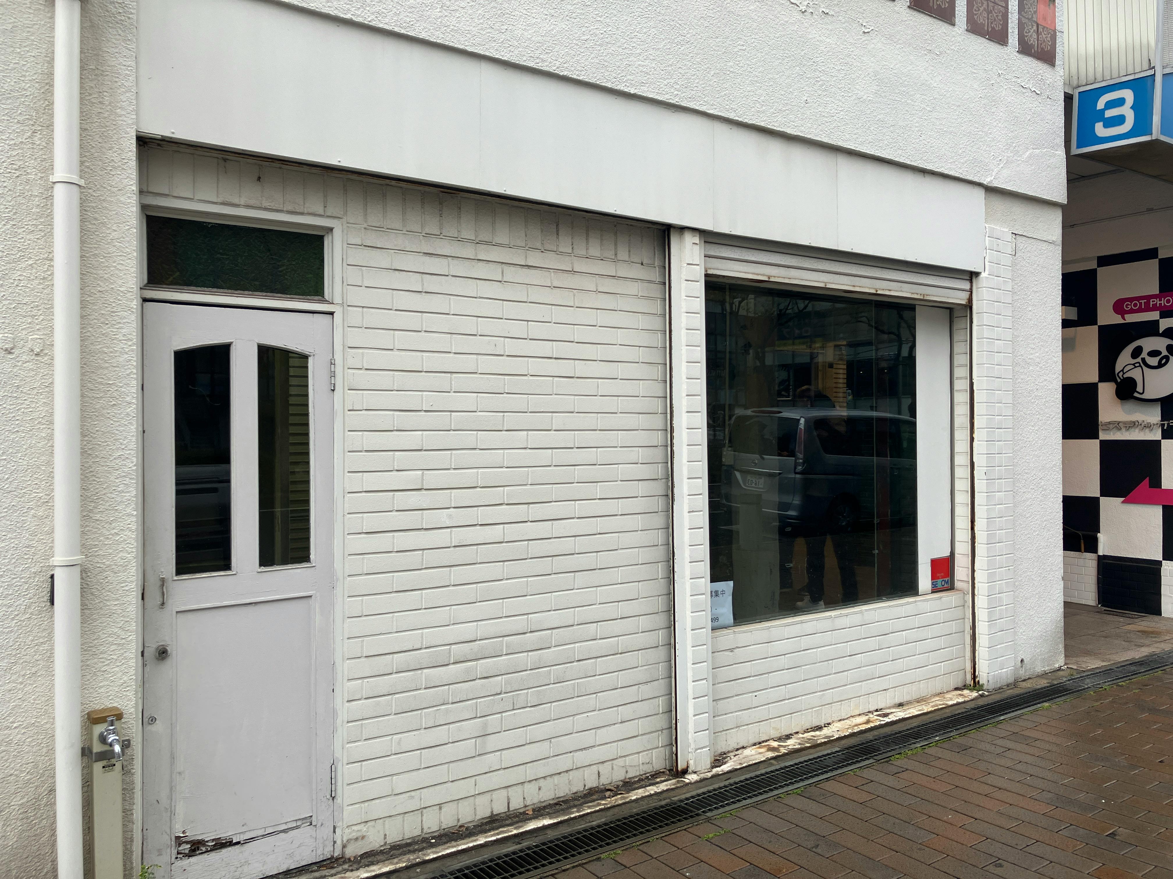 【三宮高架商店街 ピアザkobe 海側No.67】ポップアップストアや販売促進イベントに最適な高架下商店街内のイベントスペース