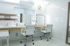 【石川台駅4分】撮影や展示会に最適な様々な用途に使用できるレンタルスペース