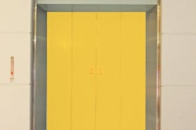 【イオンモール高知】モール内広告 エレベーター