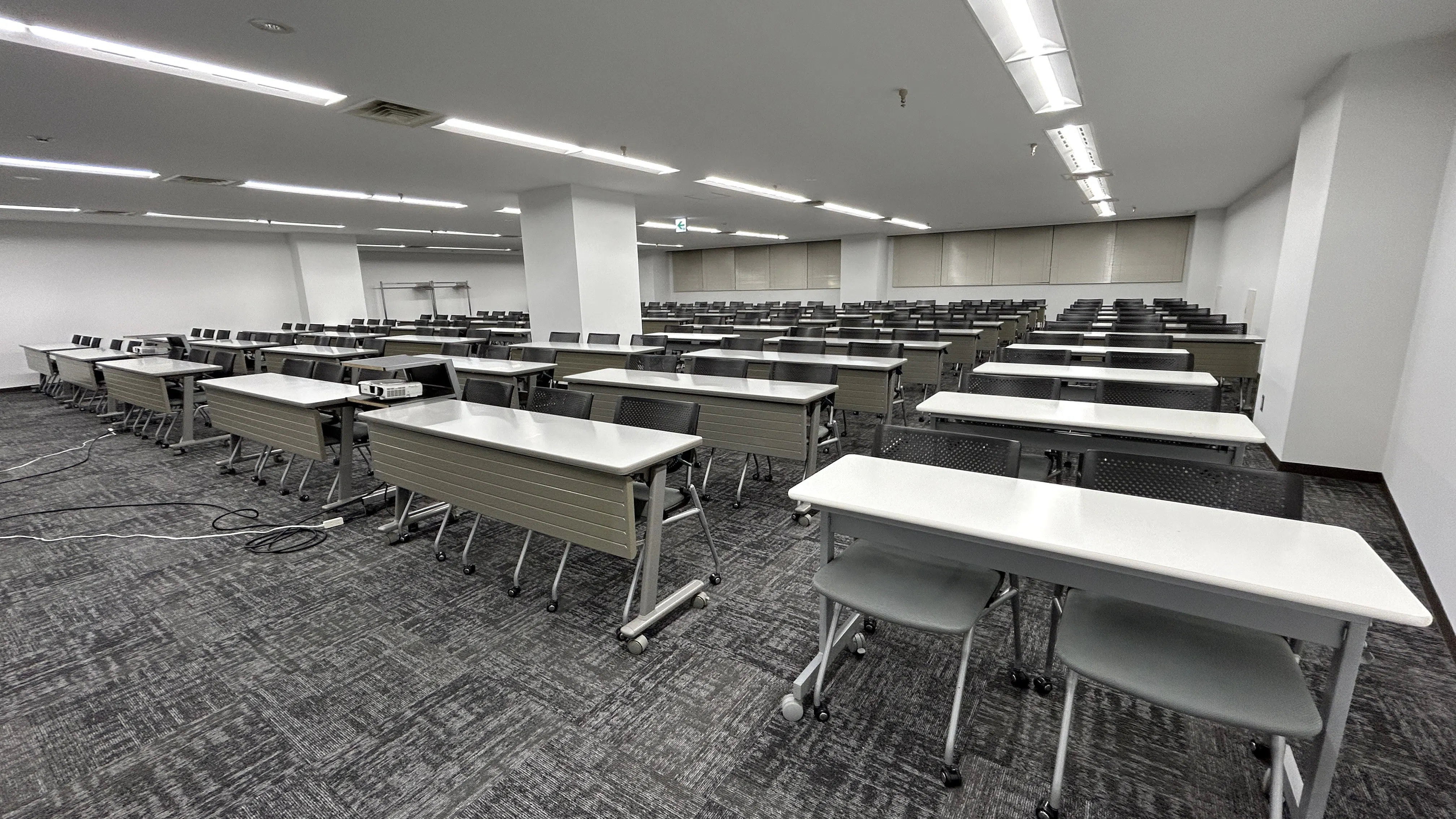 【TIME SHARING 虎ノ門PFビル B1F｜虎ノ門ヒルズ駅3分】174名着席のイベントスペース