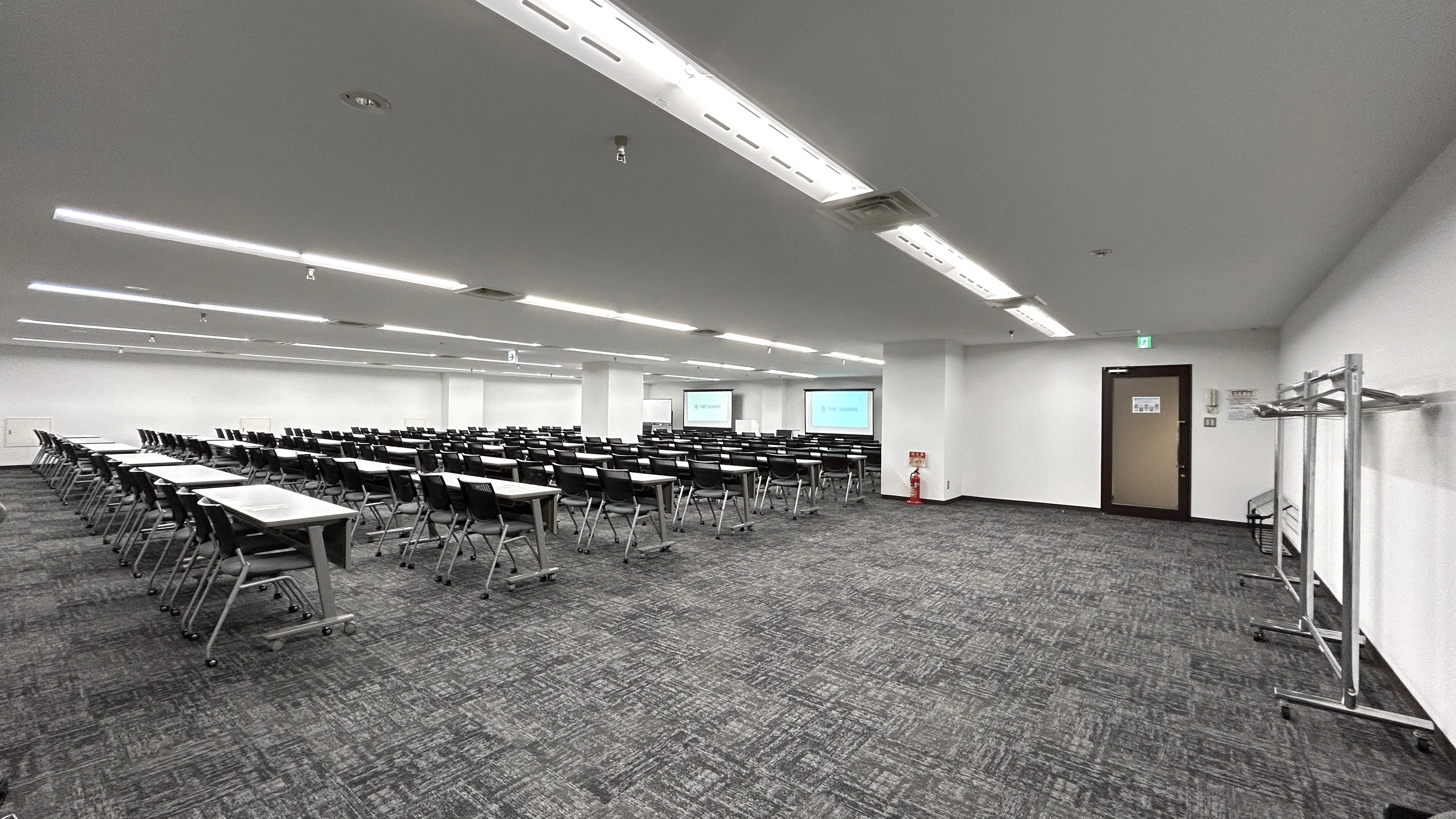 【TIME SHARING 虎ノ門PFビル B1F｜虎ノ門ヒルズ駅3分】174名着席のイベントスペース