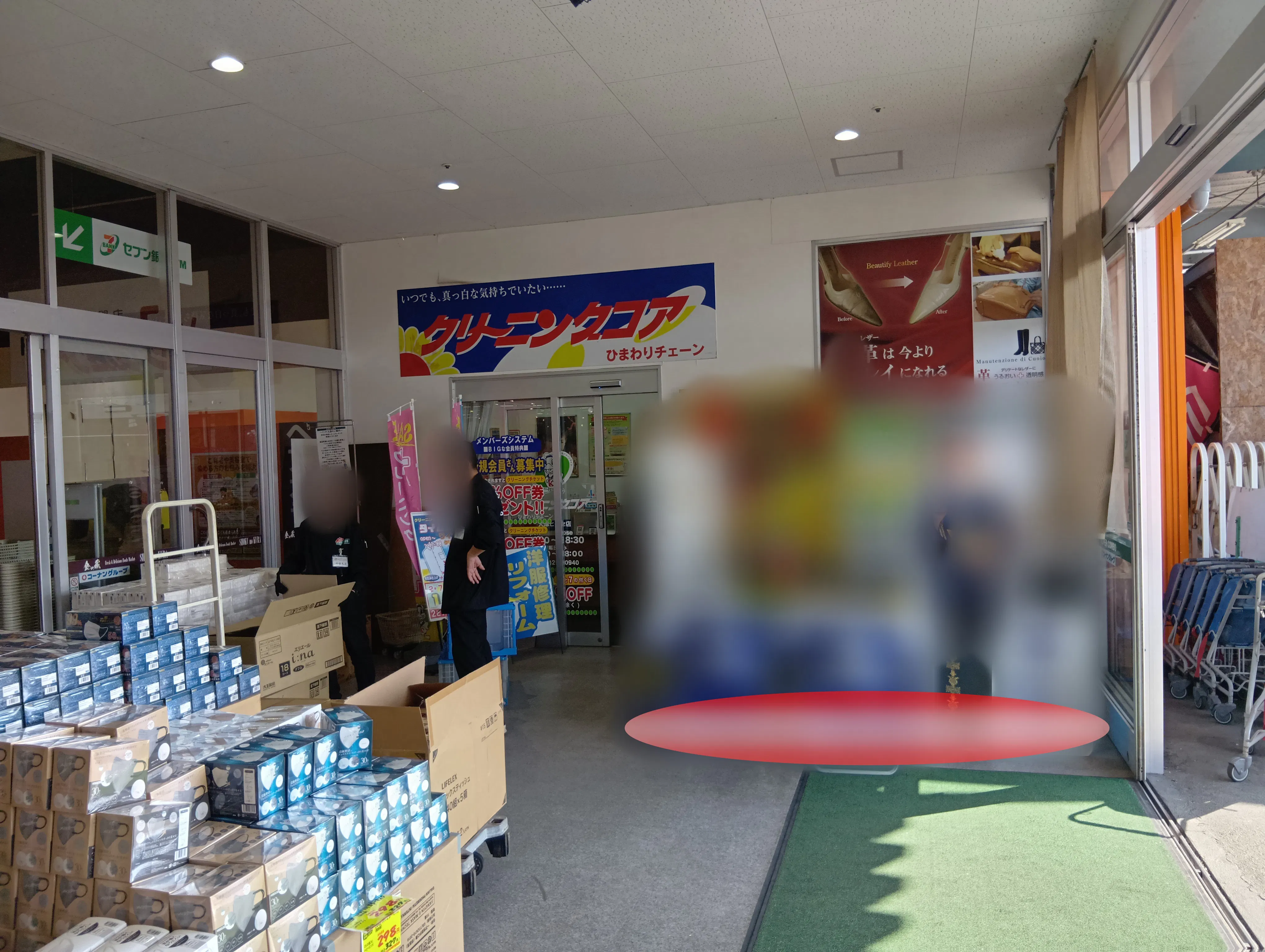 【HIヒロセスーパーコンボ大津店】プロモーションイベントに最適なホームセンターの食品側風除室スペース