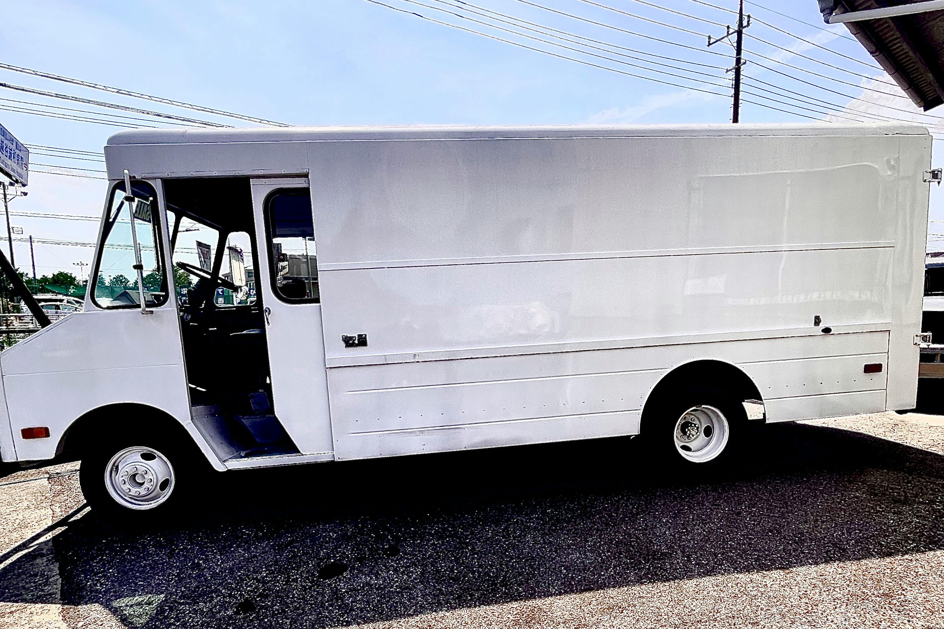 【恵比寿駅5分】アパレル展示会やポップアップストアに最適な7mステップバンを活用したポップアップイベントスペース