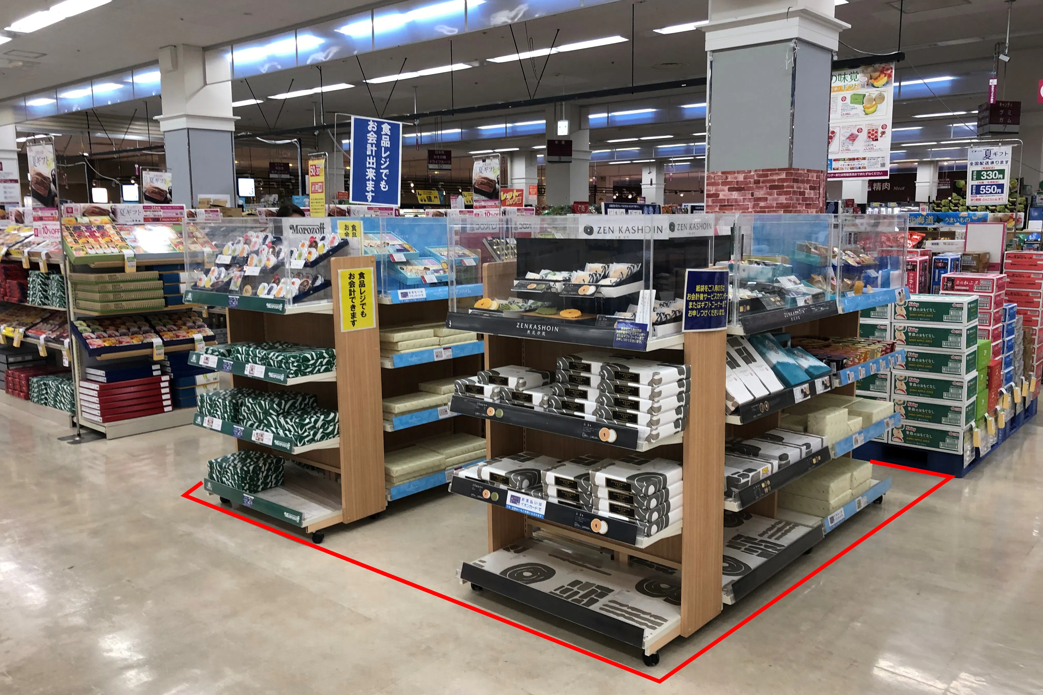 【イオンつがる柏店】プロモーションイベントや各種物販に最適な人通りの多い1階食品売り場前のイベントスペース