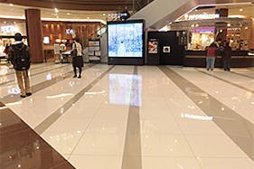 【イオンモール多摩平の森】1F センターコート