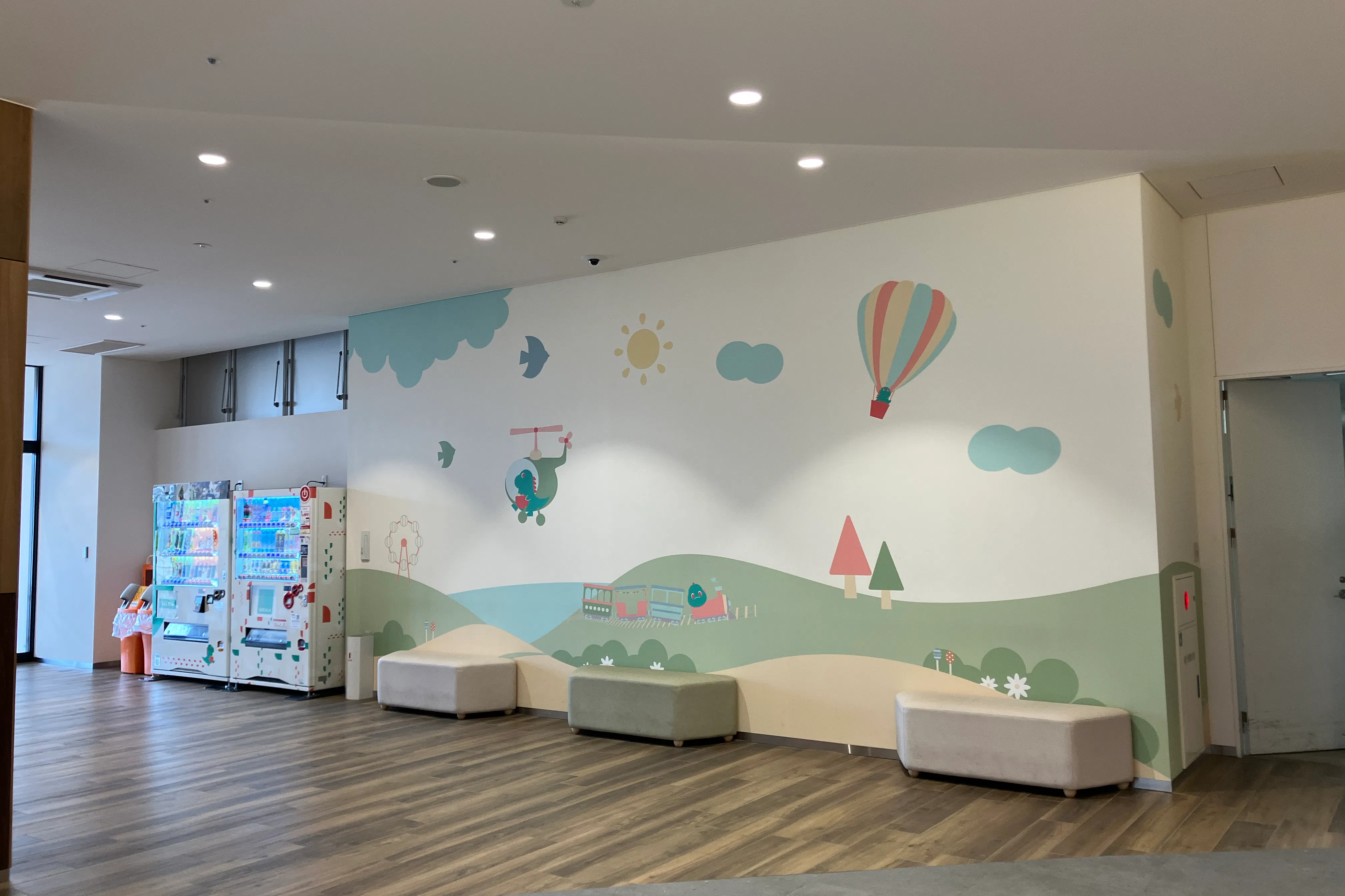 【SOCOLA所沢】1階レストスペース 物販、食物販のポップアップストアや販促プロモーションに最適な催事イベントスペース