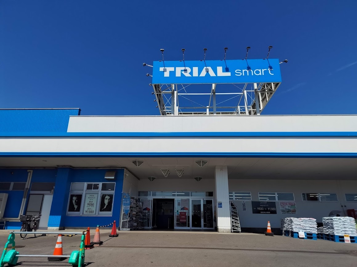 【スーパーセンタートライアル北美原店】キッチンカー（※煙が出る催事不可）