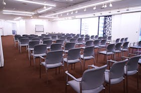 【銀座駅2分/全面】個展やグループ展等のアートギャラリー用途、招待制のアパレル展示販売会等に最適なイベントスペース