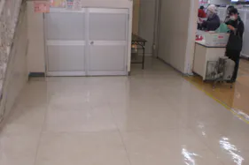 【レガネット朝倉街道】パン屋向かい 販促プロモーションや物販に最適なスーパー店内催事イベントスペース