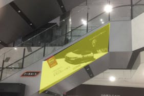 【イオンモール堺鉄砲町】モール内広告 エスカレーター側面