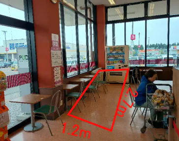 【マックスバリュ安原店】イートイン横スペース 販促プロモーションに最適なスーパー店内催事イベントスペース