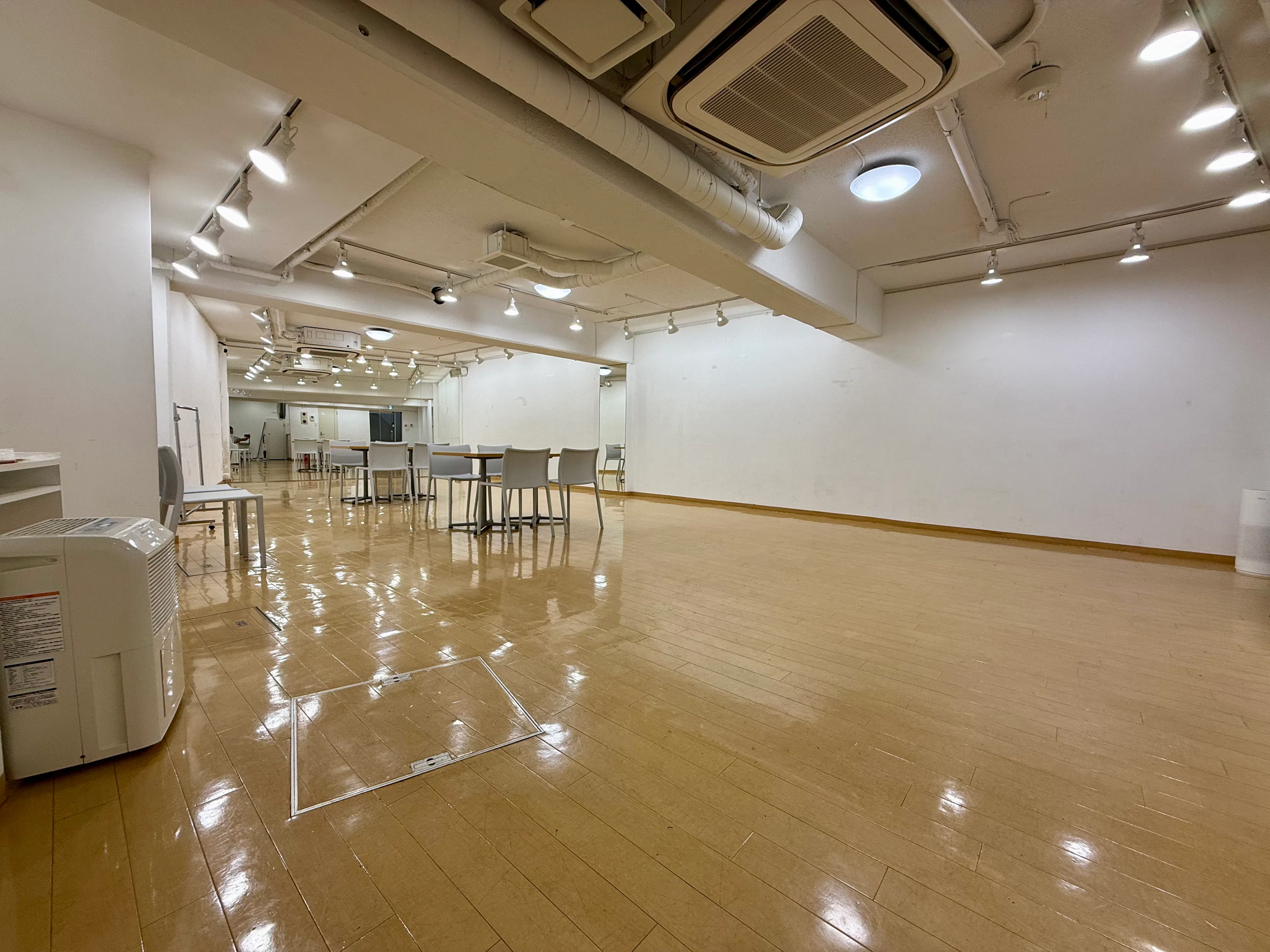 【レンタルスペースさくら 原宿B1｜原宿駅5分】アパレル展示会などに適したレンタルスペース（B1）