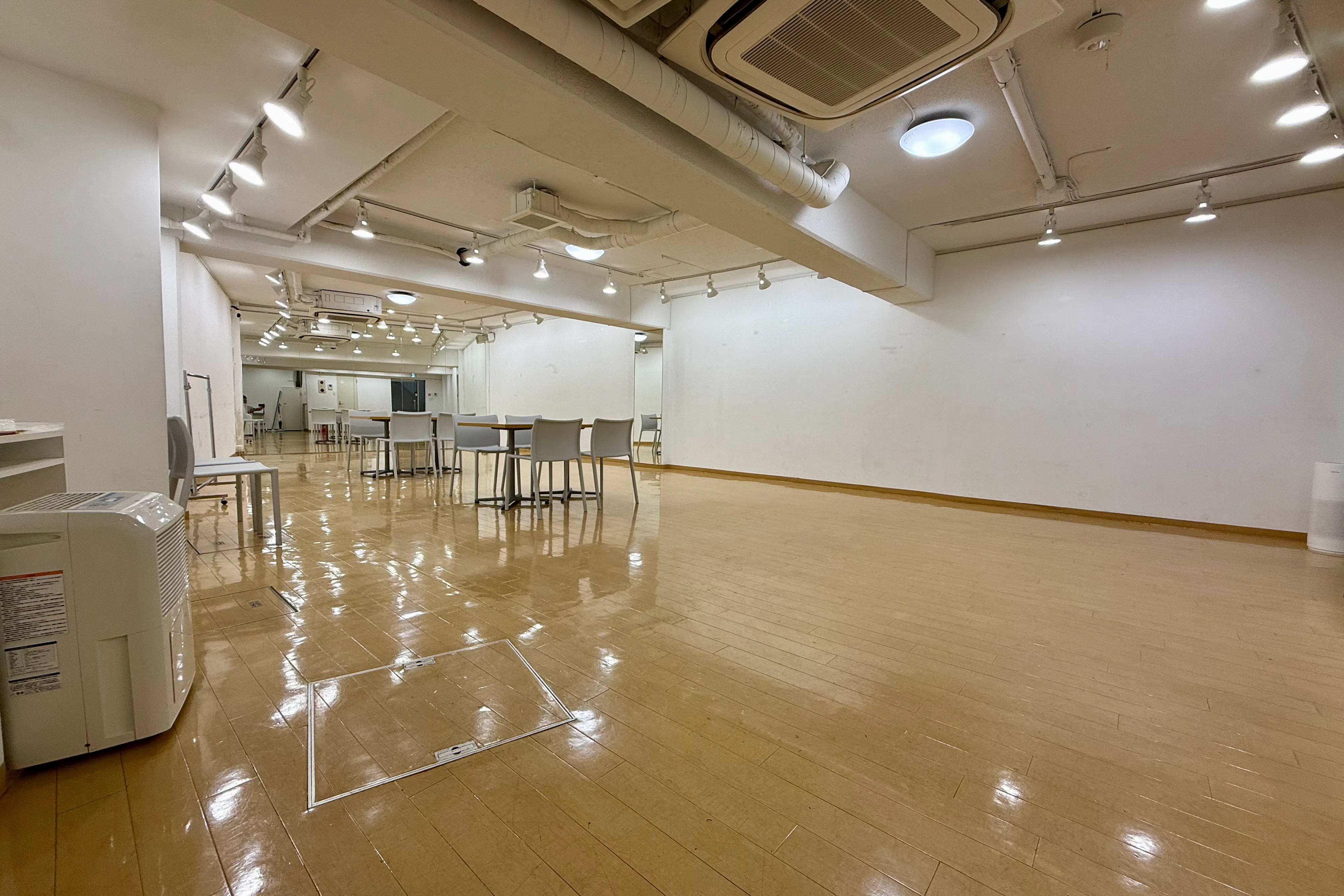 【レンタルスペースさくら 原宿B1|原宿駅5分】アパレル展示会などに適したレンタルスペース(B1)