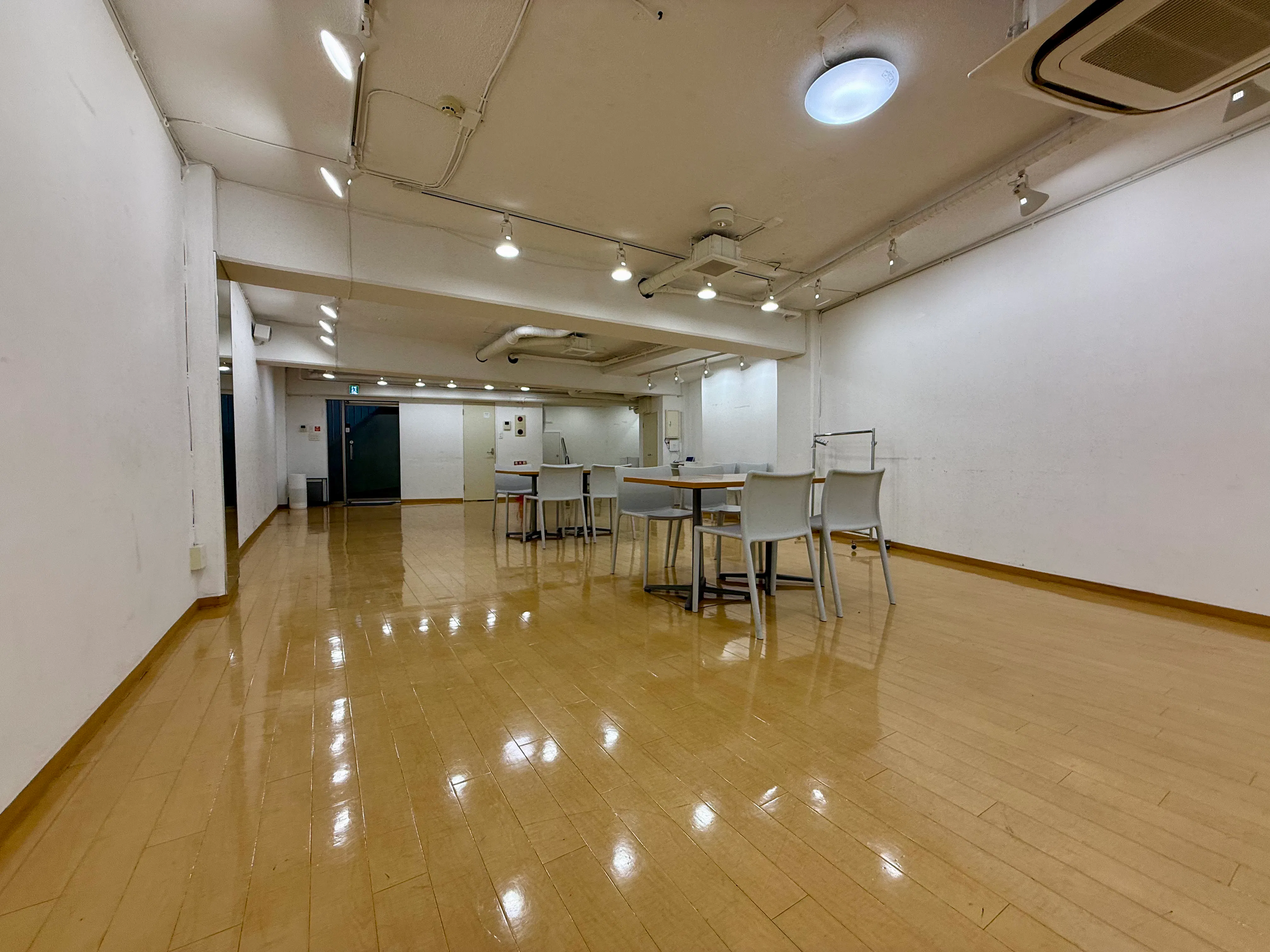 【レンタルスペースさくら 原宿B1｜原宿駅5分】アパレル展示会などに適したレンタルスペース（B1）