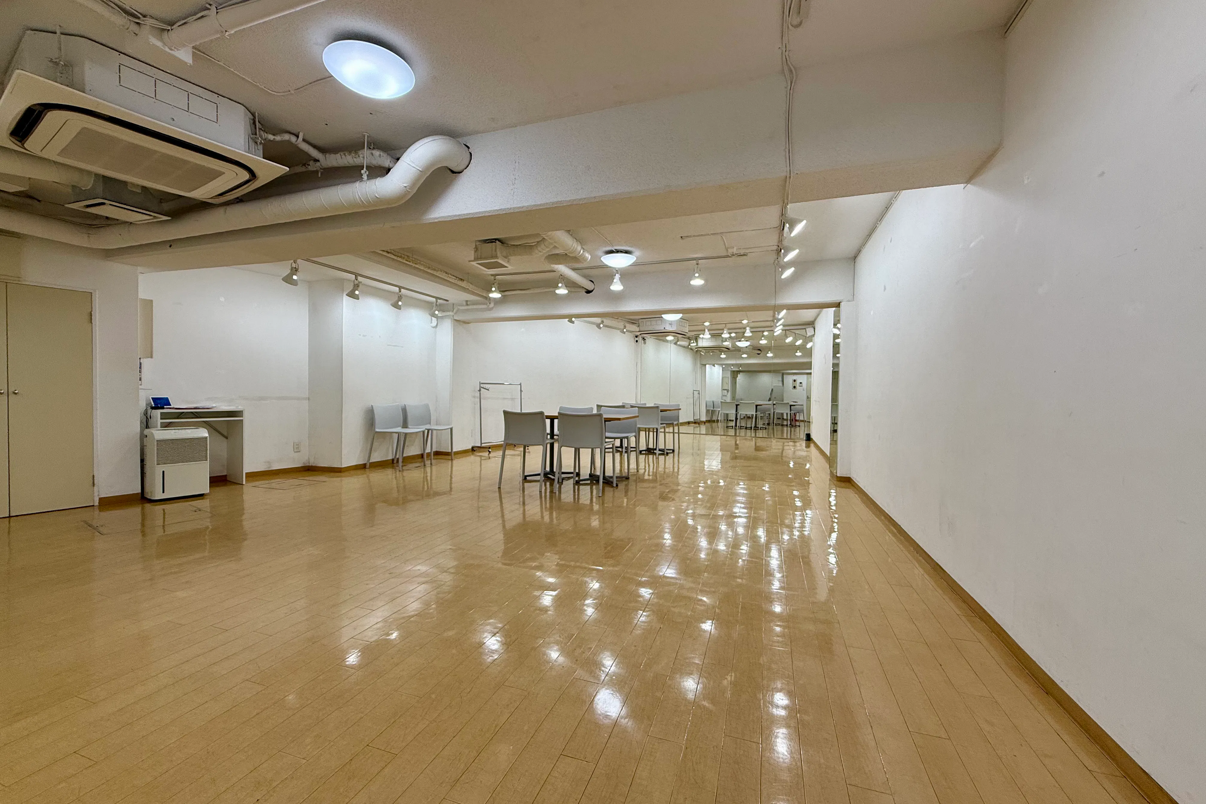 【レンタルスペースさくら 原宿B1|原宿駅5分】アパレル展示会などに適したレンタルスペース(B1)