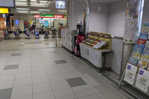 【丹波橋駅】プロモーションイベントや食物販、物販のポップアップストアに最適な良トラフィックな改札内イベントスペース