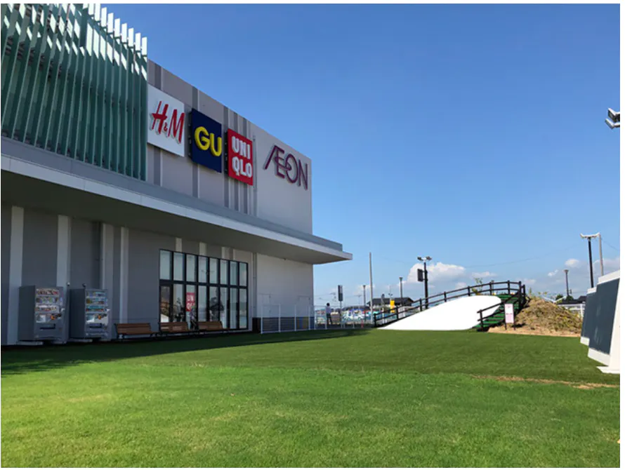 【イオンモール高岡】西館 きときと広場の画像