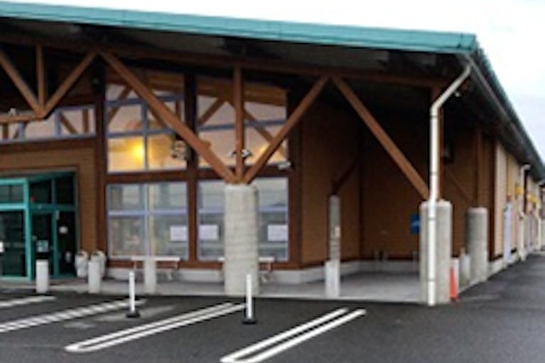 【ダイナム福岡八女店】キッチンカー出店やプロモーションイベントに最適なアミューズメント施設のイベントスペースの画像3