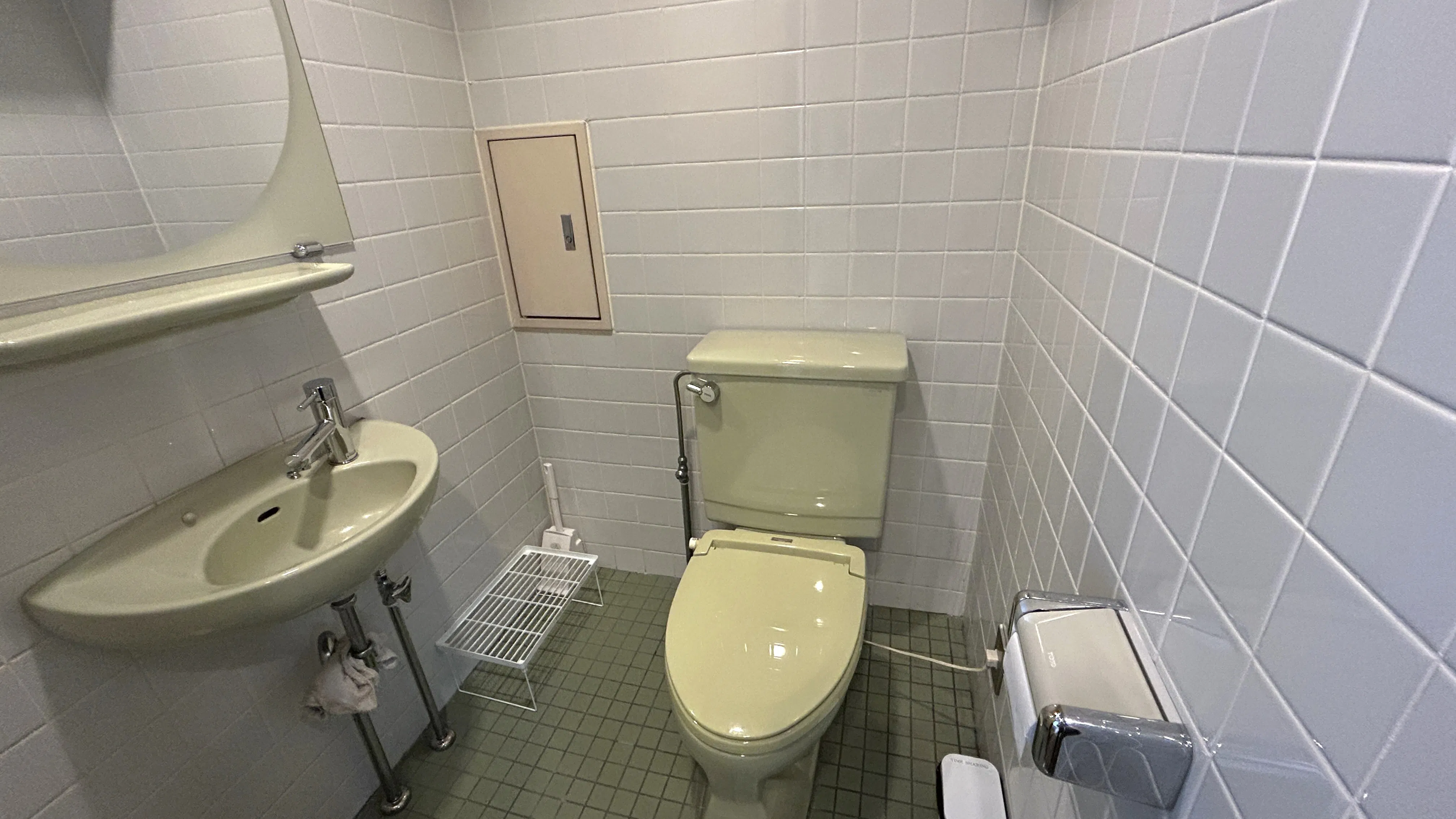 【TIME SHARING 田原町 USUI ANNEX|田原町駅5分】25名着席で学びと交流に使える7階イベントスペース