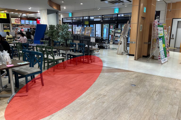 【そよら湘南茅ヶ崎】ポップアップストアやプロモーションに最適なショッピングモール1Fの食品フロア入口近くのイベントスペースの画像1