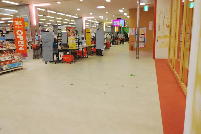 【イオン福岡東ショッピングセンター(福岡県)】食品レジ前 催事スペースの画像4
