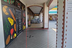 【Aコープ長島店】食物販や販促イベントに最適な左軒下スペース