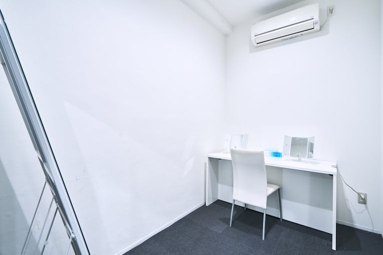 【伏見駅2分】撮影や展示会に適した白壁・フィッティングルーム付きのスタジオの画像4