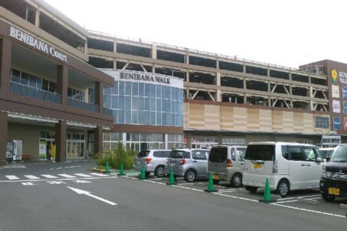 【ベニバナウォーク桶川】販促プロモーションや食物販に最適な2Fバースデー前のイベントスペース