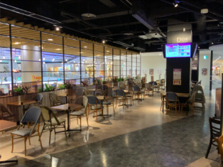 【イオンモール岡山】モール内広告 フードコート