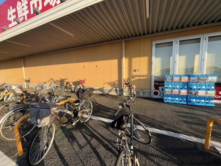 【生鮮市場TOP蓮田山ノ内】プロモーションに利用可能な軒下スペース