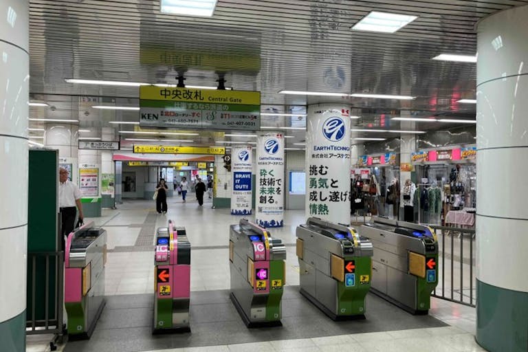 【東葉勝田台駅】プロモーションや食物販に最適な人流の多い改札前スペースの画像3