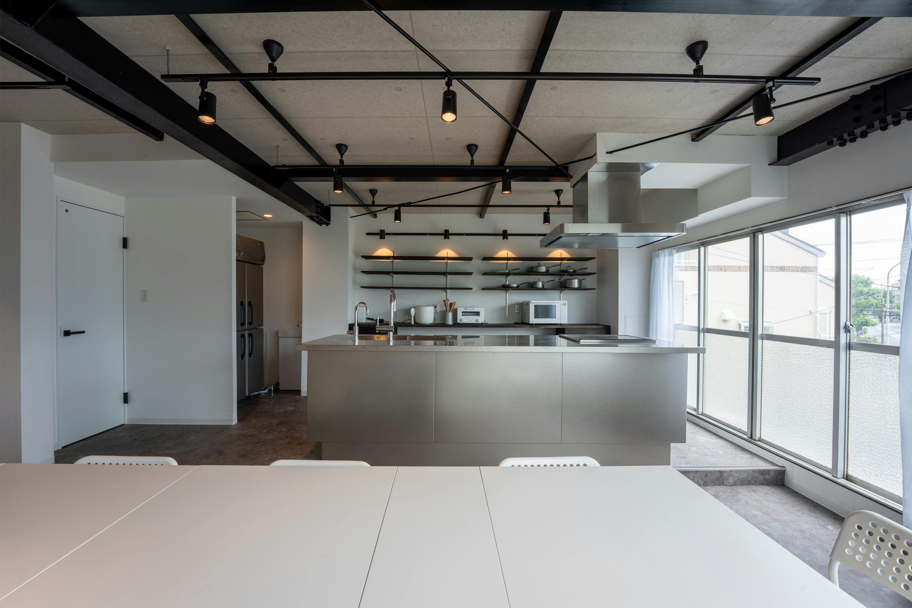 【鶴見市場駅8分】調理器具も充実した清潔感溢れるレンタルキッチン