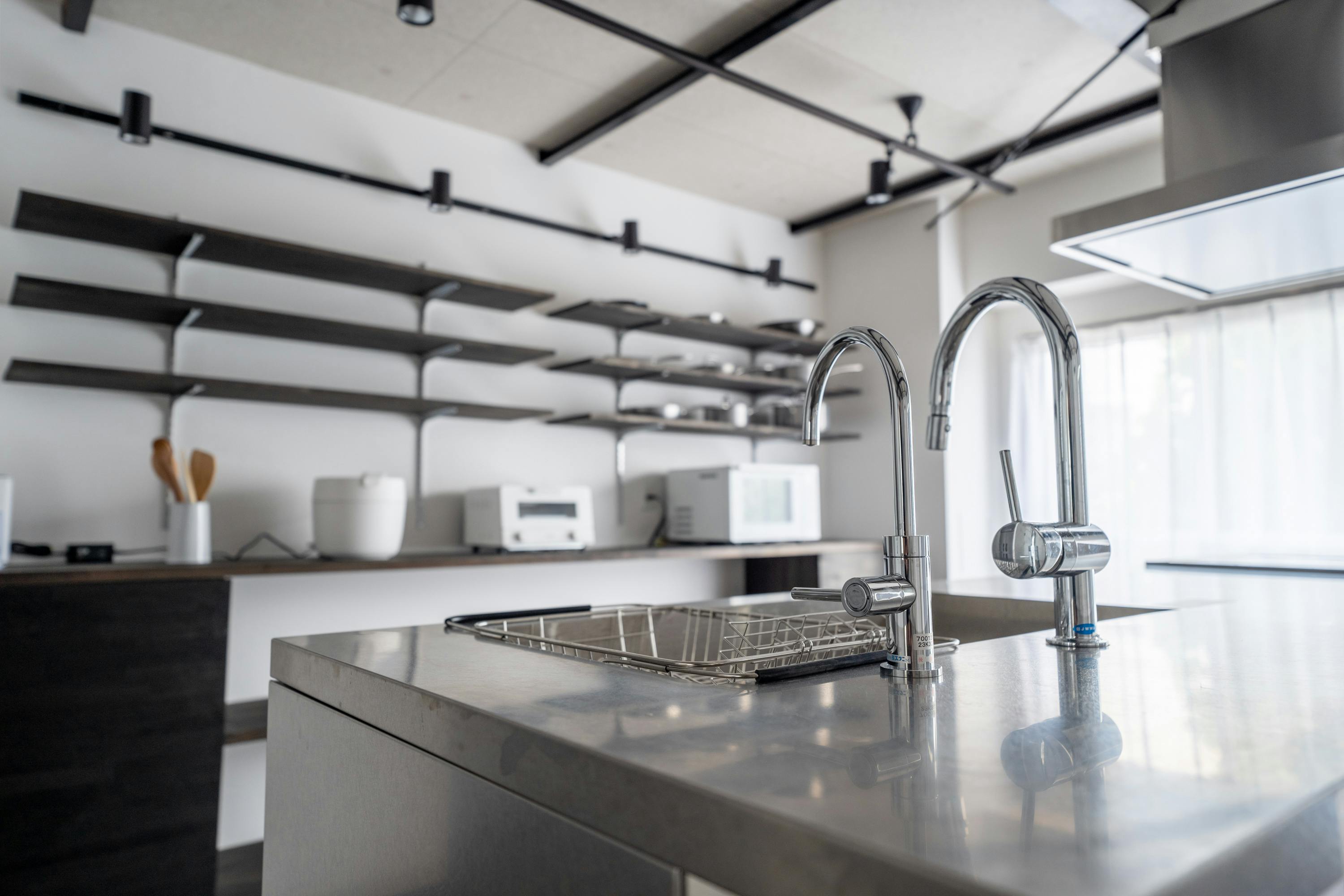 【鶴見市場駅8分】調理器具も充実した清潔感溢れるレンタルキッチン